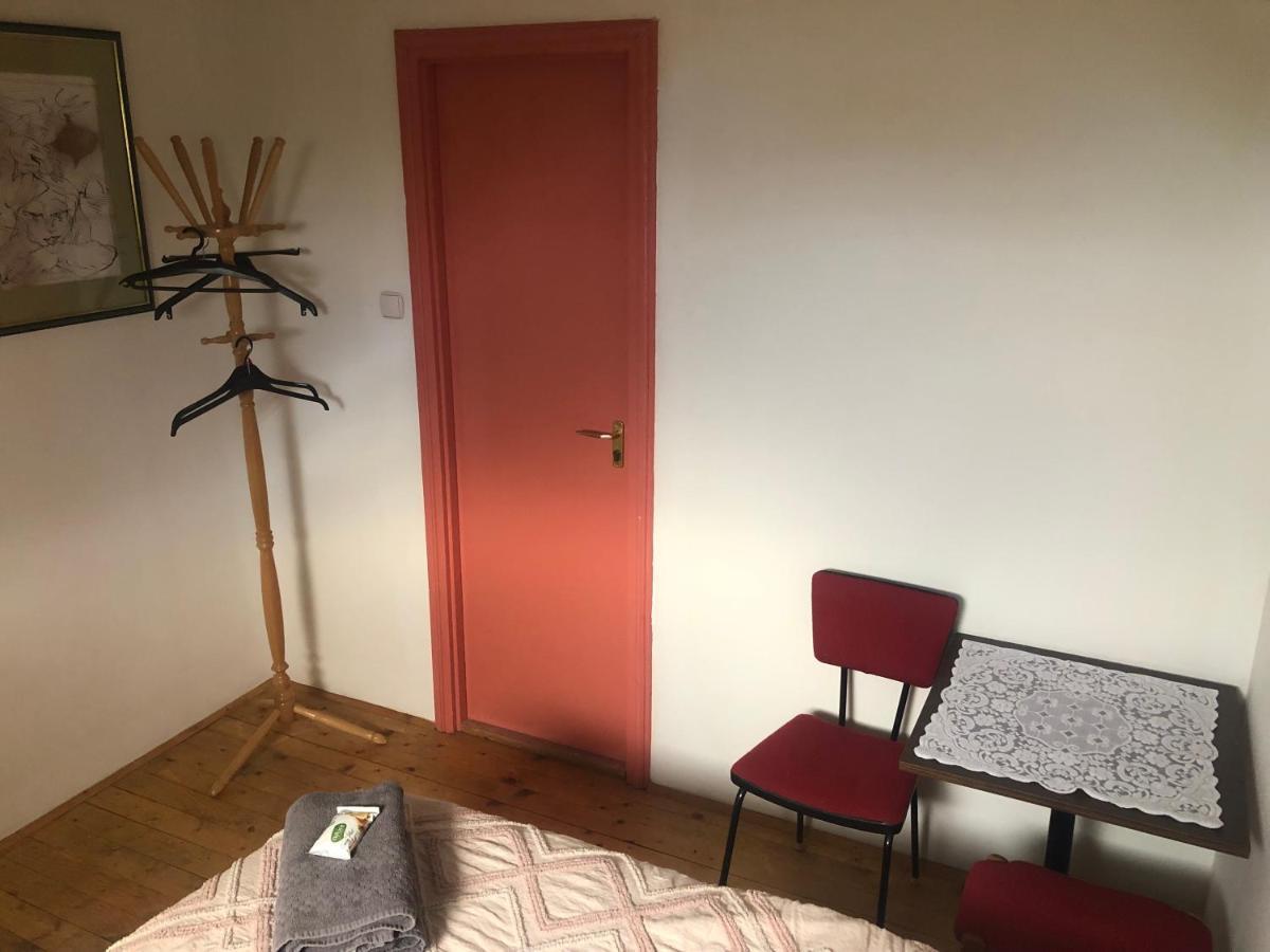 R&B Vendeghaz Apartment Balatonakarattya Exterior photo